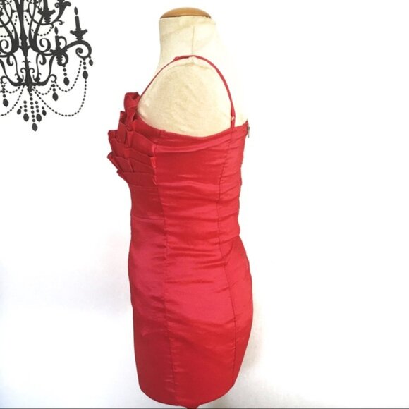 Fuschia fitted dress with pleated details - Picture 7 of 10